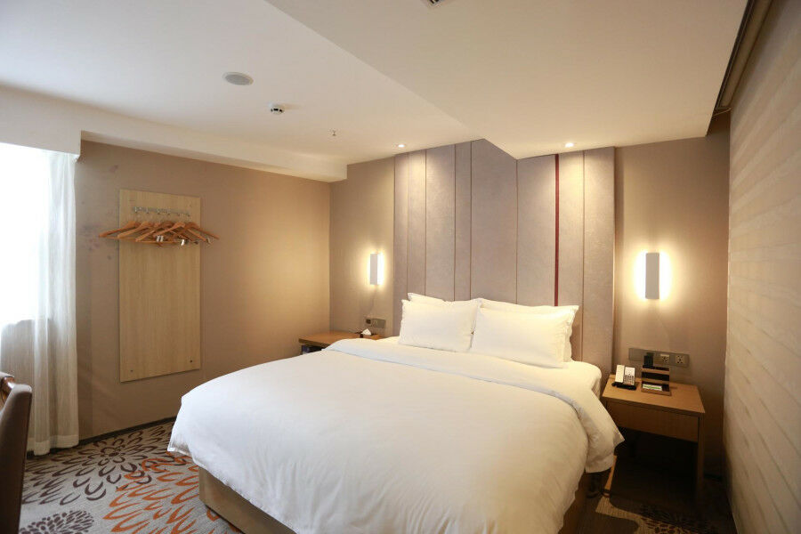Lavande Hotel Baogang Avenue Guangbai Xinyi Branch Guangzhou Exterior photo